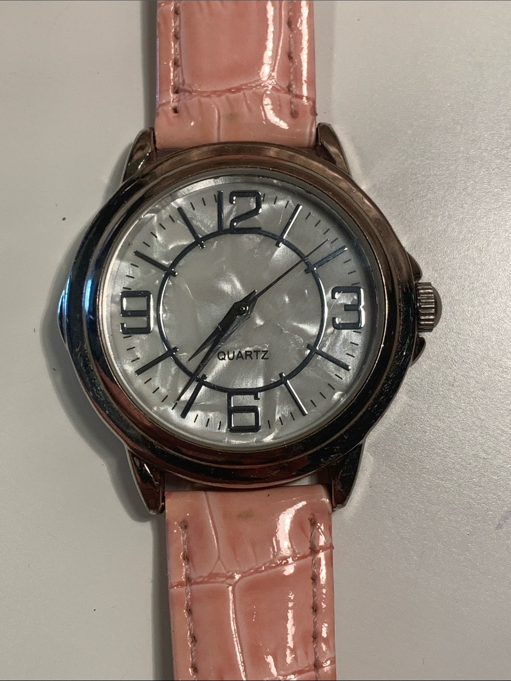 3 for $20 😍 80’s Fashion Watch 38mm Pearl Face - Quartz